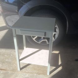 Free Side table