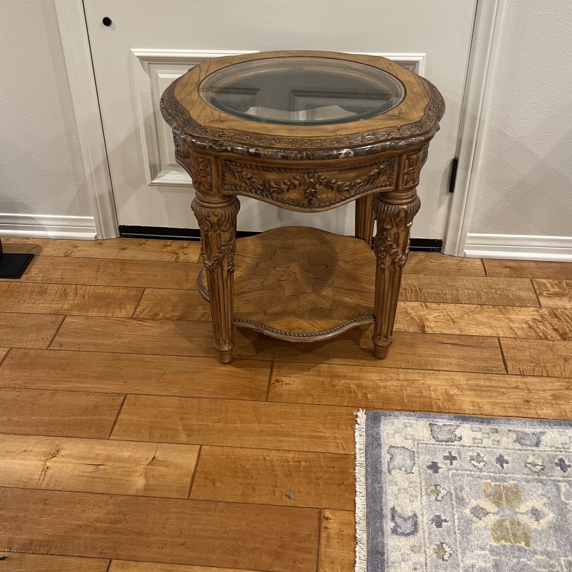 End Table For Living Room . First Person To Come Get It, Free. Need To Be Gone By This Weekend. 