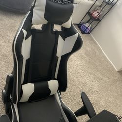 Monitor, Mic, Desk , Chair,webcam 