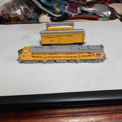 Engine, Box Car, Tanker, N Gauge, Like New, Perfect