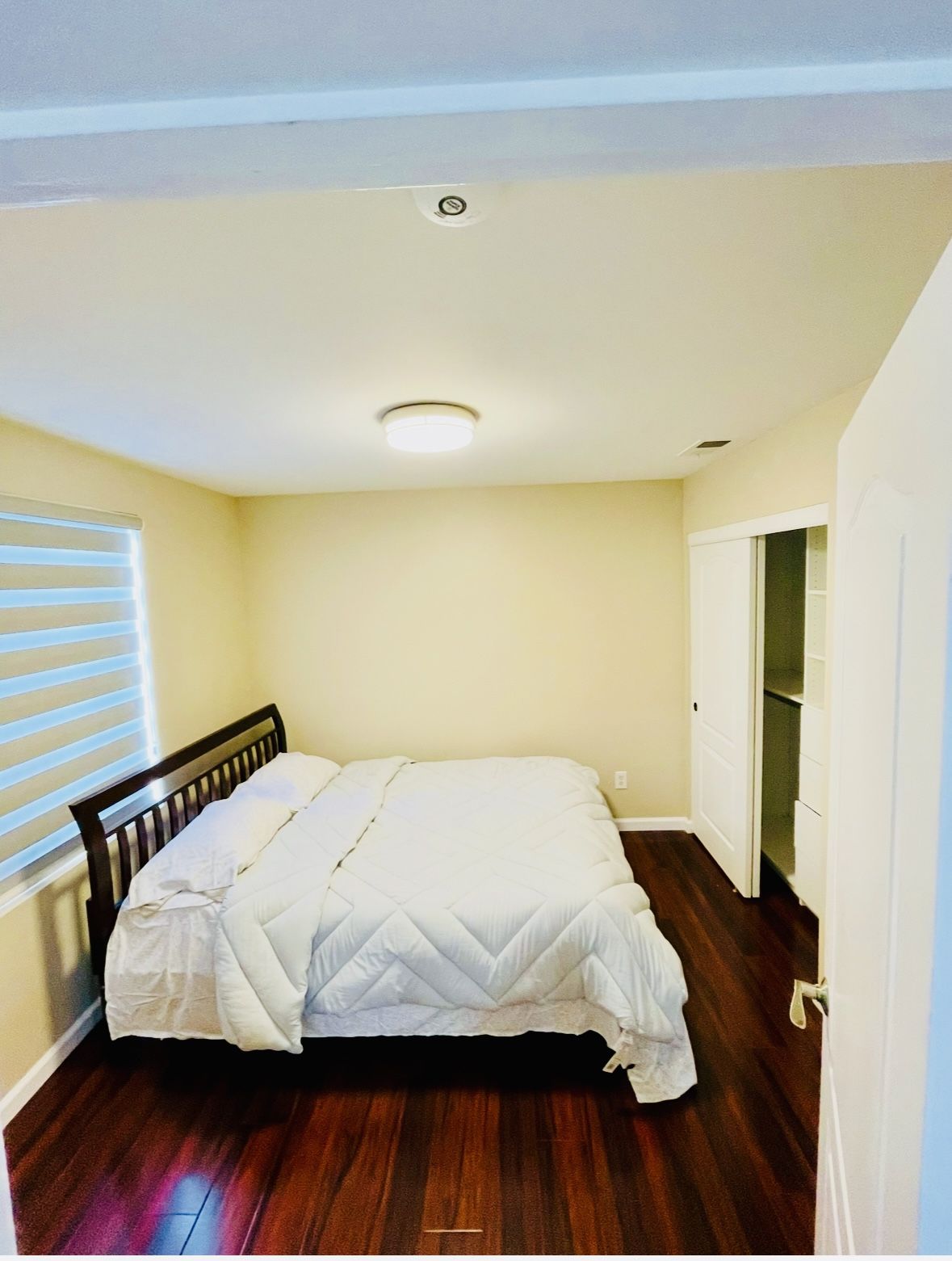 King and Twin Size Bed Frames + High-Quality Memory Foam Mattresses