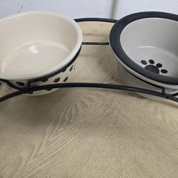 Pet Food And Water Bowls