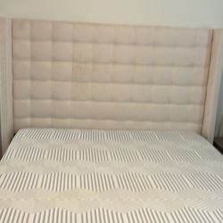 King Bedroom Set and Furniture 