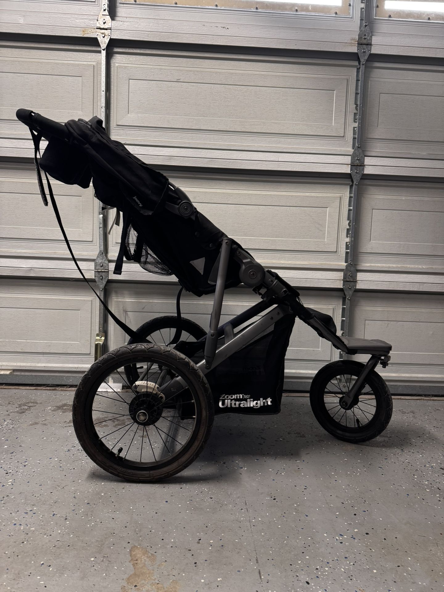 Joovy 360 Zoom Ultralight Jogging/ Jogger Stroller