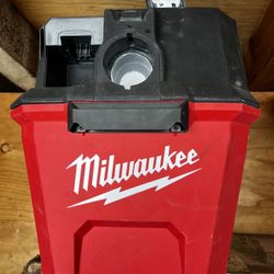 Milwaukee Vacuum