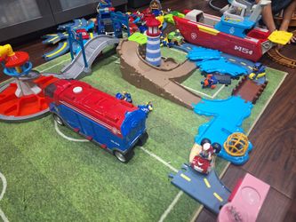 Paw Patrol Adventure Bay Play Set