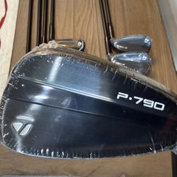 BRAND NEW In the Wrapper Taylormade P790 Blacked-Out Iron Set 4-PW 