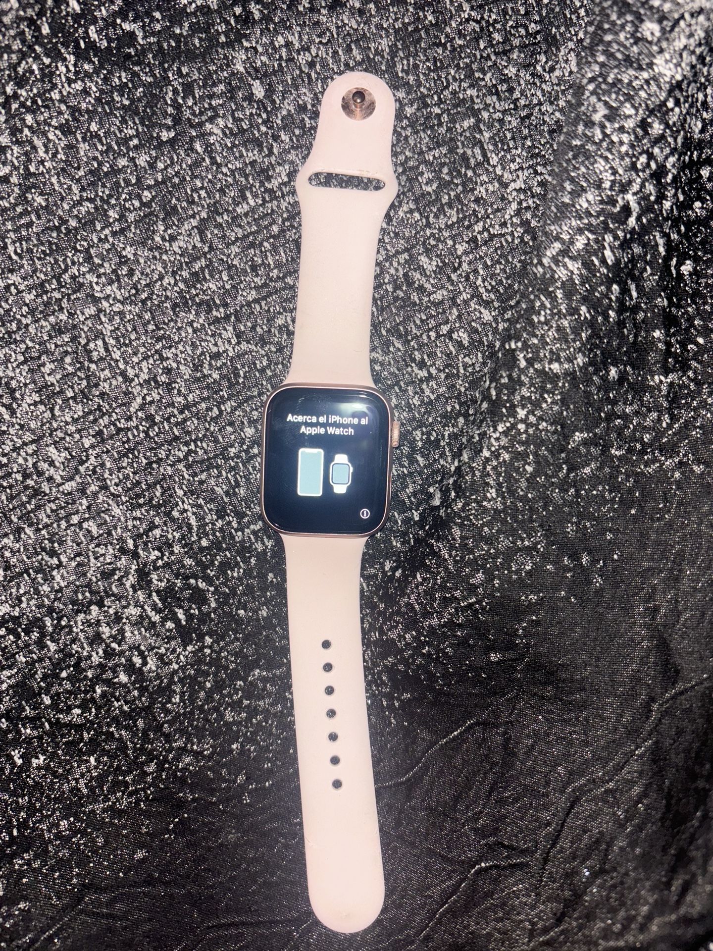 Series 4 44mm Rose Gold Apple Watch Wearables