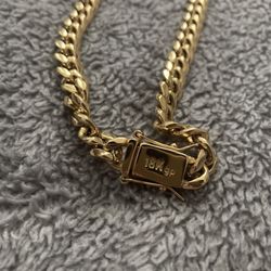 18k Gold chain 