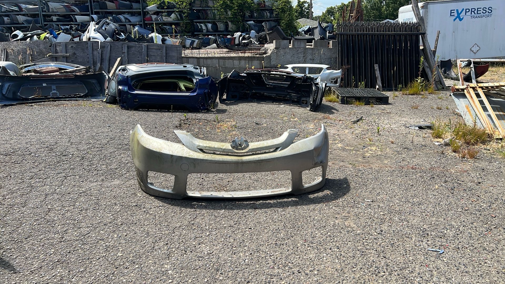 2006 To 2007 Mazda 5 Front Bumper #B574 MA1000 209