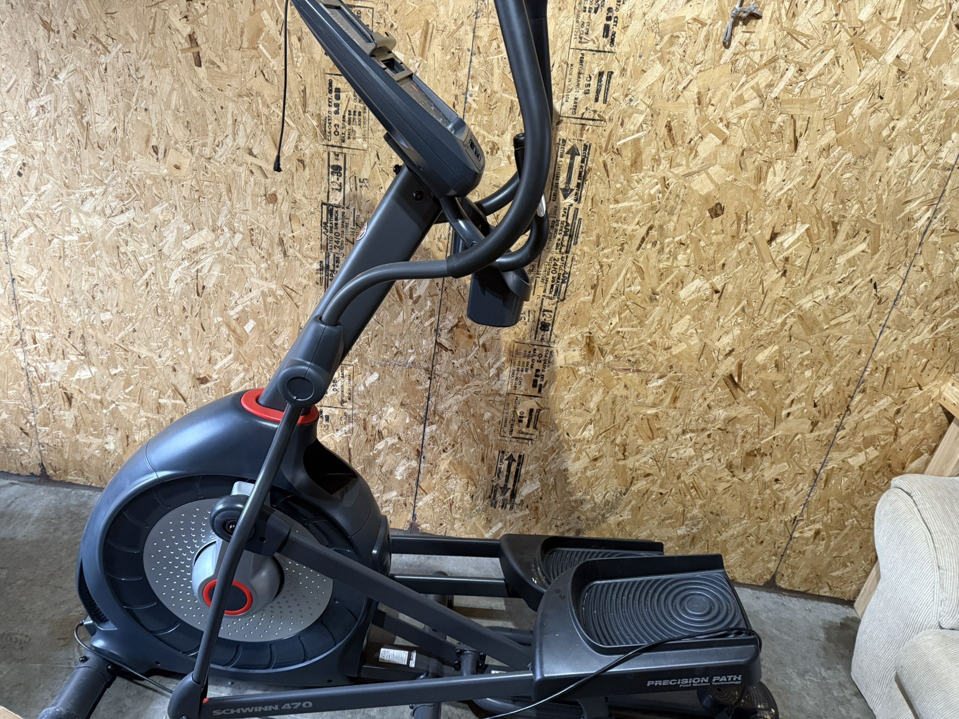 Schwinn 470 Elliptical