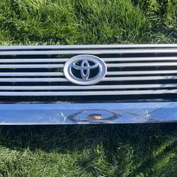 Toyota Tundra Platinum Grille 53100-0C310