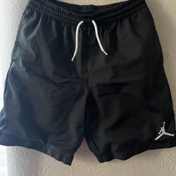 Boys Large Jordan Shorts Size 12/13