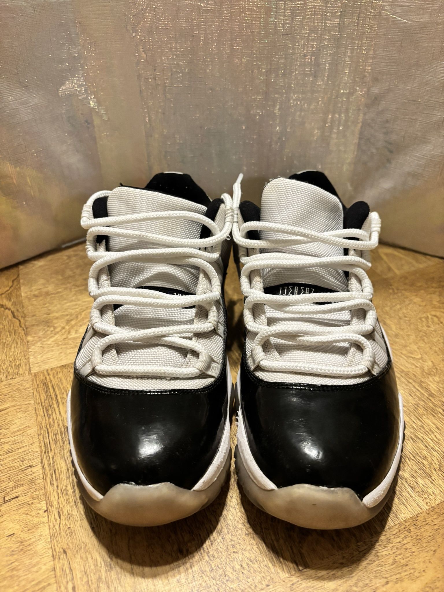 Jordan 11 Low Concord Size