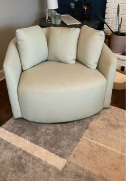 Swivel chair