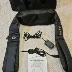 Kneading Neck and Shoulder Massager