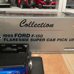Ford F150 1:18 Scale Model