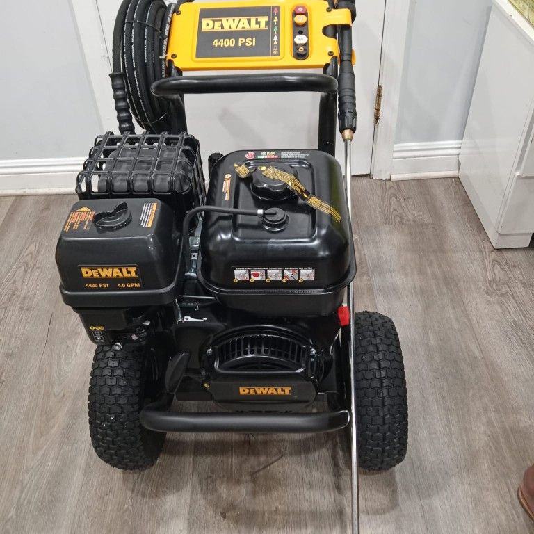 Dewalt 4400 online pressure washer