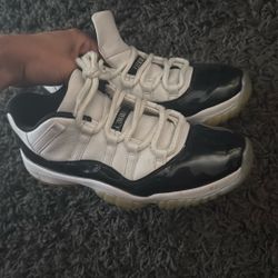 Jordan 11 Emerald Low