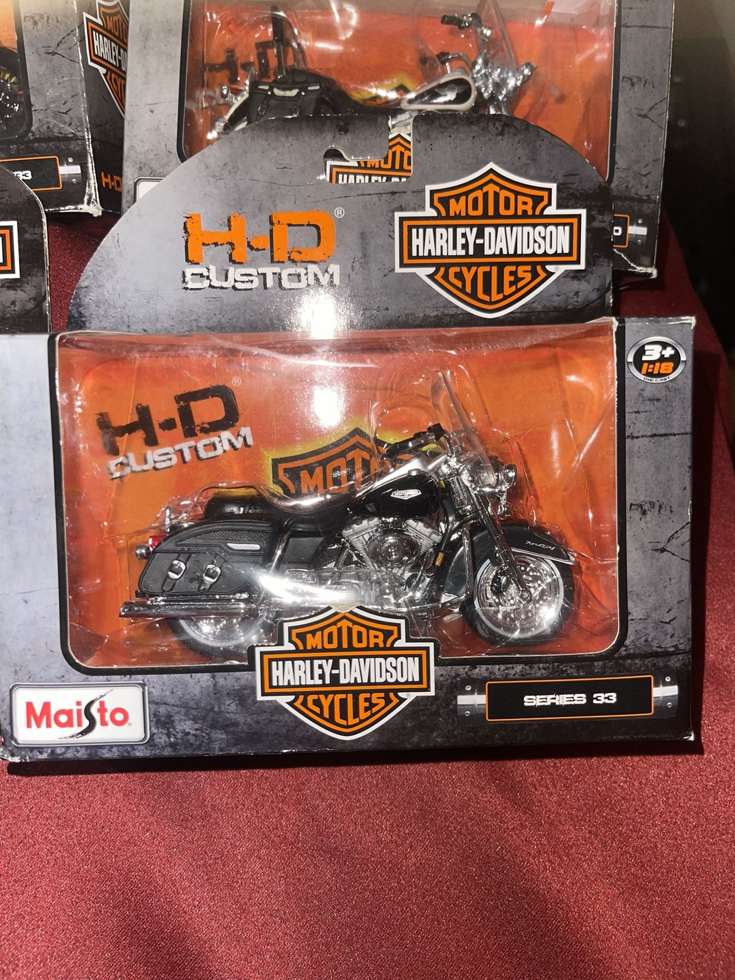 HD CUSTOMS HARLEY DAVIDSON REPLICAS…COSTS $30 In Store GIVE ME $15 a PIECE or BUY ALL 