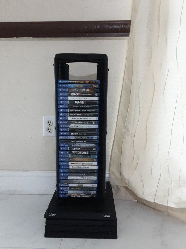 Ps4 With Built In Monitor And 32 Games