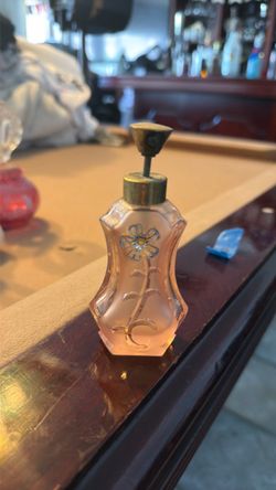 Perfume bottle