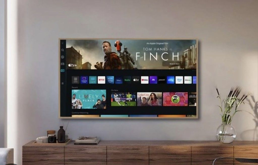 55-inch SAMSUNG QLED The Frame 4K Smart TV UHD HDR (2024 Model)
