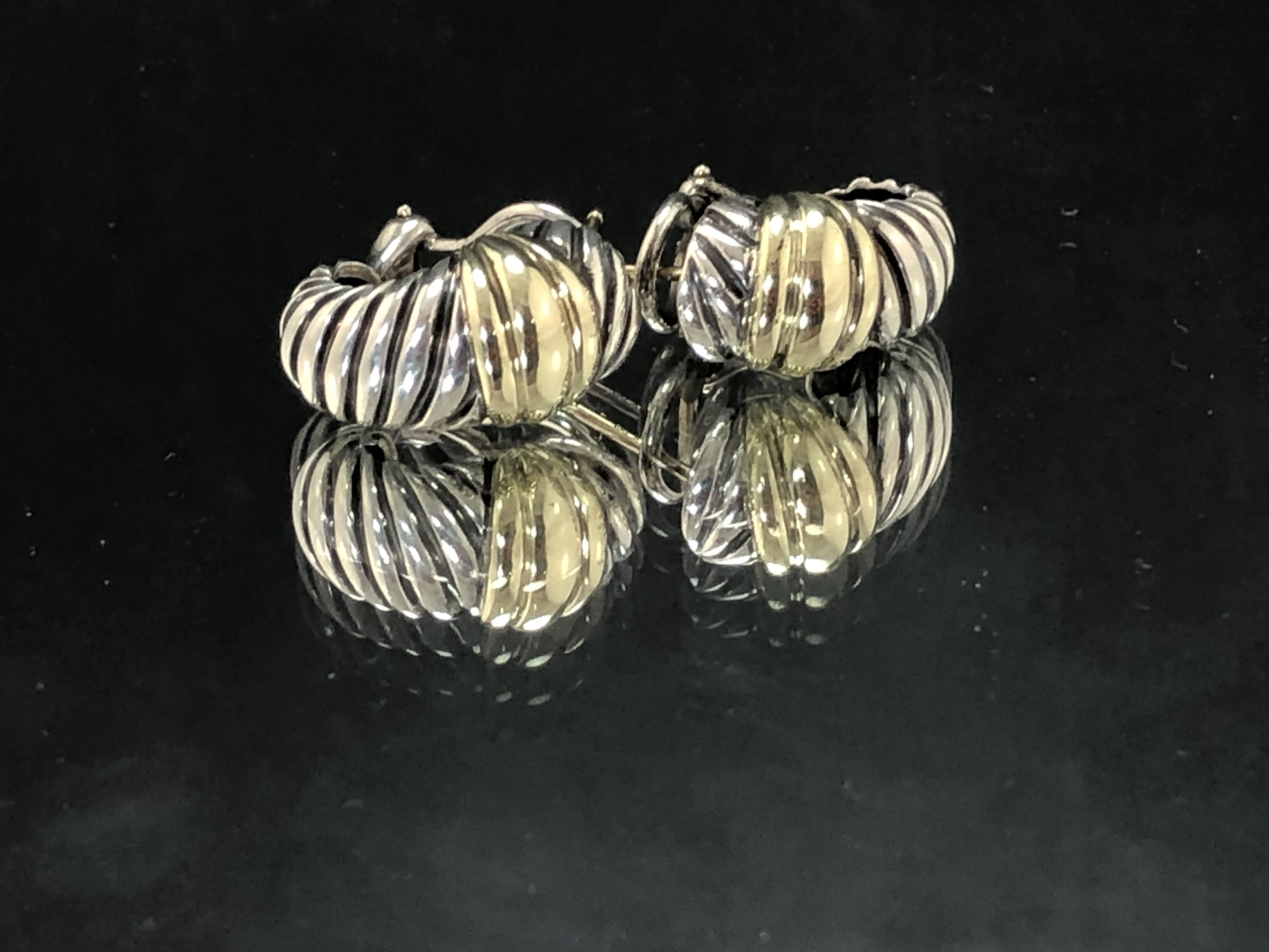 DAVID YURMAN 14k YELLOW GOLD STERLING SILVER THOROUGHBRED CABLE SHRIMP EARRINGS