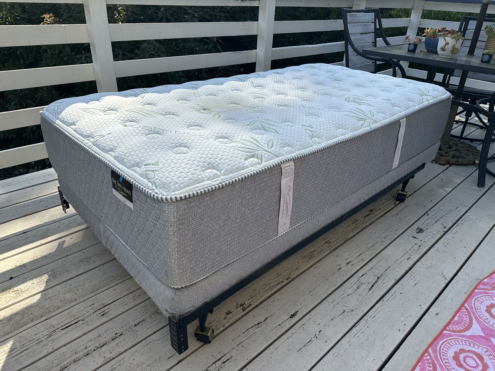 Luxury Twin Bed Package