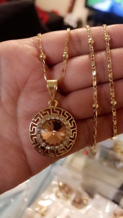 Chain and pendant gold plated