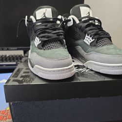 Jordan 4 