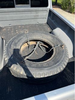 Swing. Tire Swing