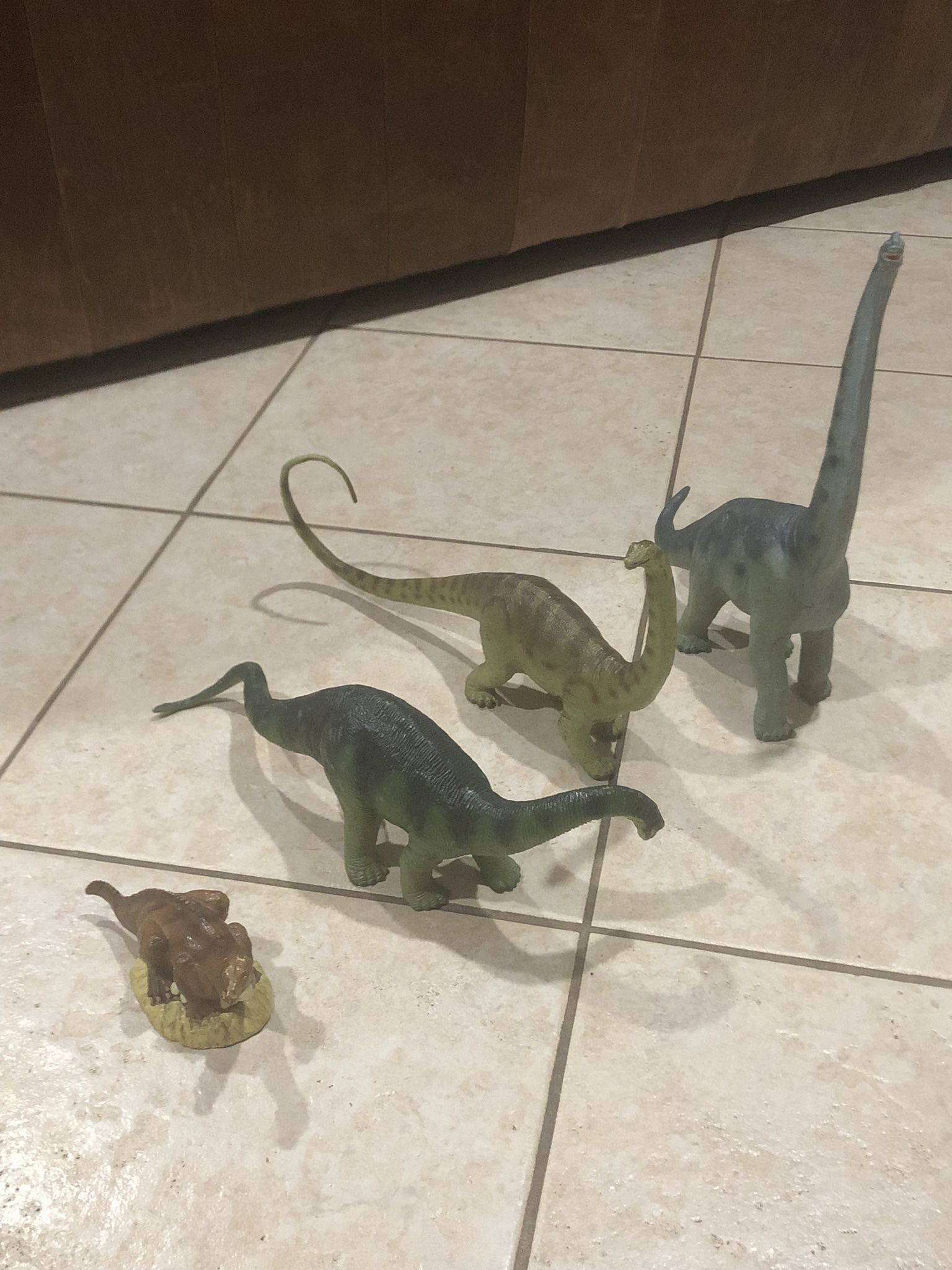 20 VINTAGE SAFARI CARNEGIE DINOSAUR COLLECTION From 1980’s and 1990’s. LIKE NEW. Displayed Only Never Played With.