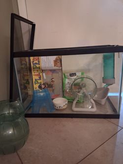 20 gallon tank habitat  for hamster/small animal w accessories
