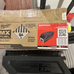 MX FUEL Lithium-Ion REDLITHIUM CP203 Battery Pack 