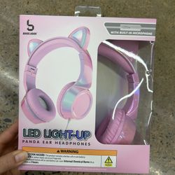 NWT LED light up panda ear color changing headphones 