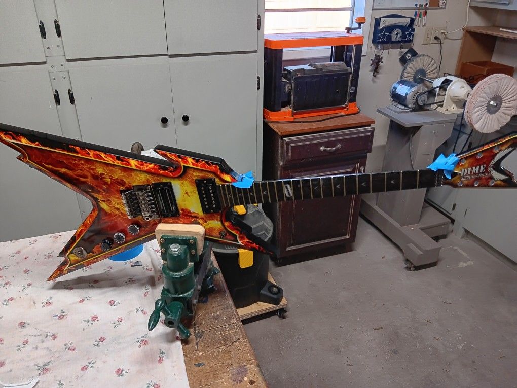 Broken or Ugly Guitar? I'll Fix It!
