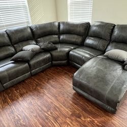 Reclining Sectional Couch