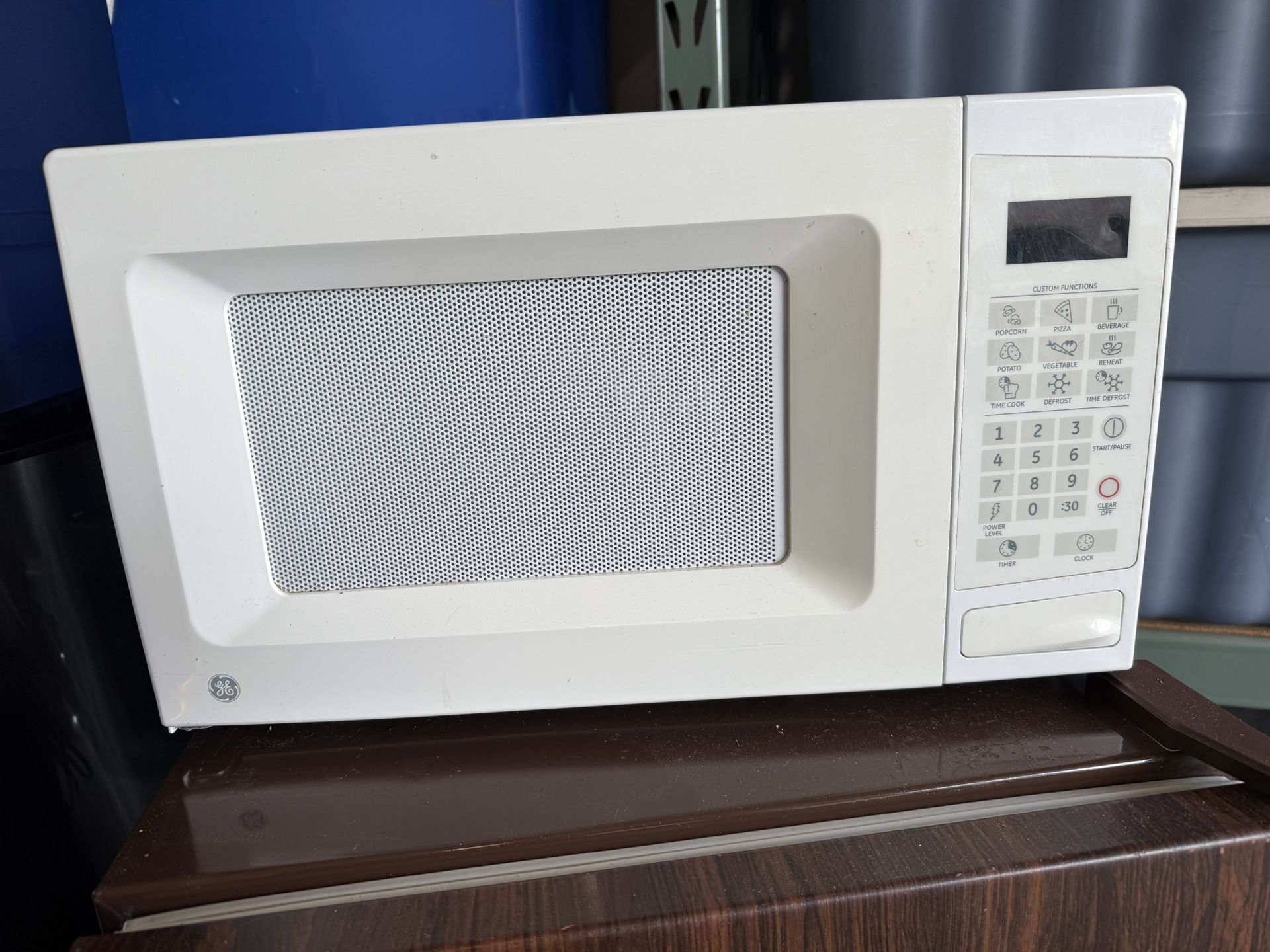 GE Microwave Oven