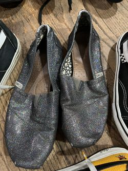 Toms size 8