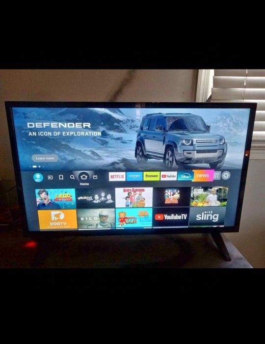 32' Insignia Smart TV With Remote