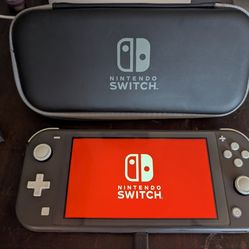 Nintendo Switch Lite Bundle- Excellent Condition + Animal Crossing