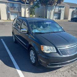 2012 Chrysler Town & Country