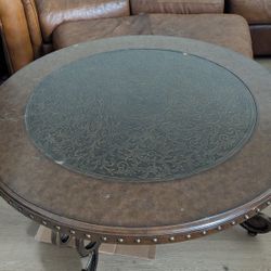 FREE COFFEE TABLE NICE 