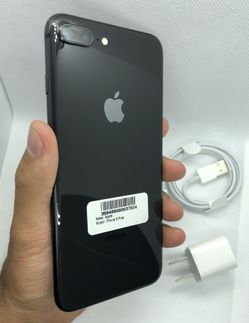 iPhone 8 Plus - 64gb (UNLOCKED)