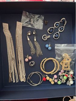 Jewerly bundle 50+ items