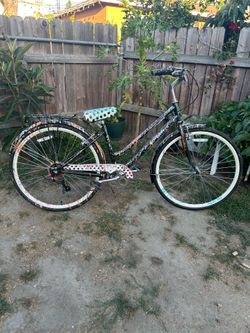 Schwinn x Kate Spade NY Cruiser Bike – Limited Edition (Quick Sale / Needs Brake Repair)