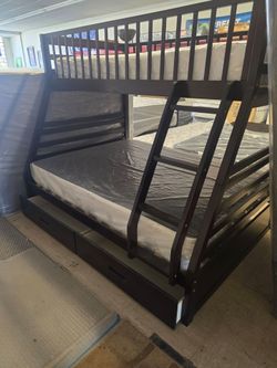 DISPLAY TWIN-FULL BUNK BED WITH MATTRESS