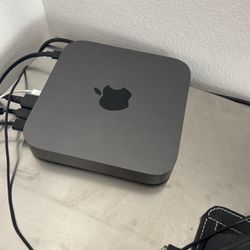 Mac Mini I5 8gb With Apple Keyboard And Apple Trackpad