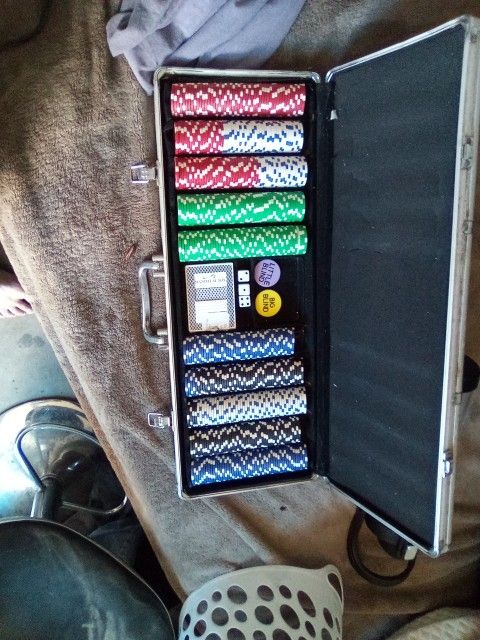 Poker Set With Mandalay Bay Playing Cards In Briefcase